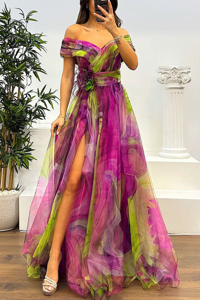 Jinnie - Tulle maxi dress with feathers, pleats & slit