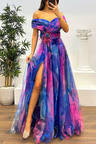 Jinnie - Tulle maxi dress with feathers, pleats & slit