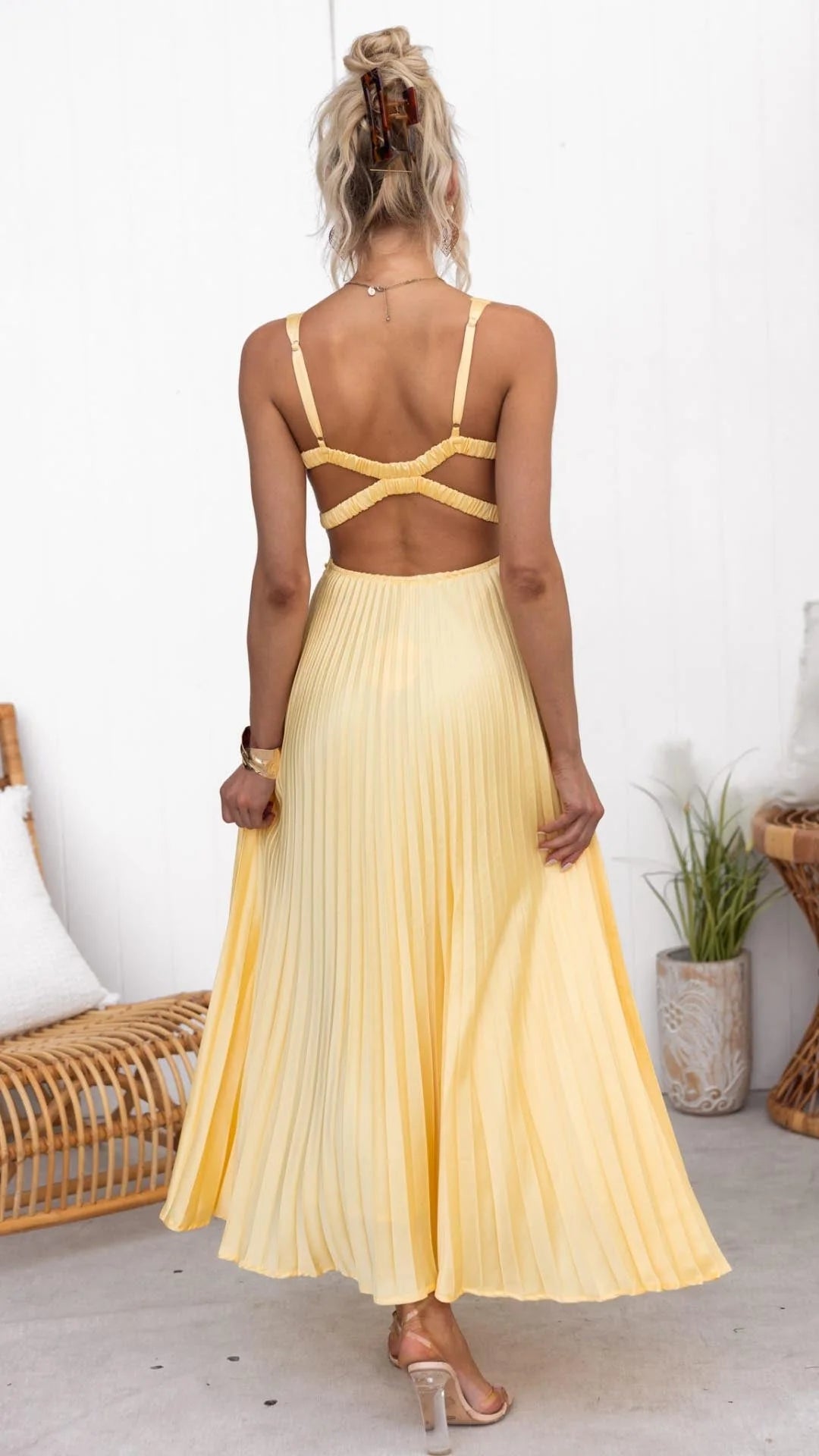 Alynne | Gele Plissé V-Hals Maxi Jurk