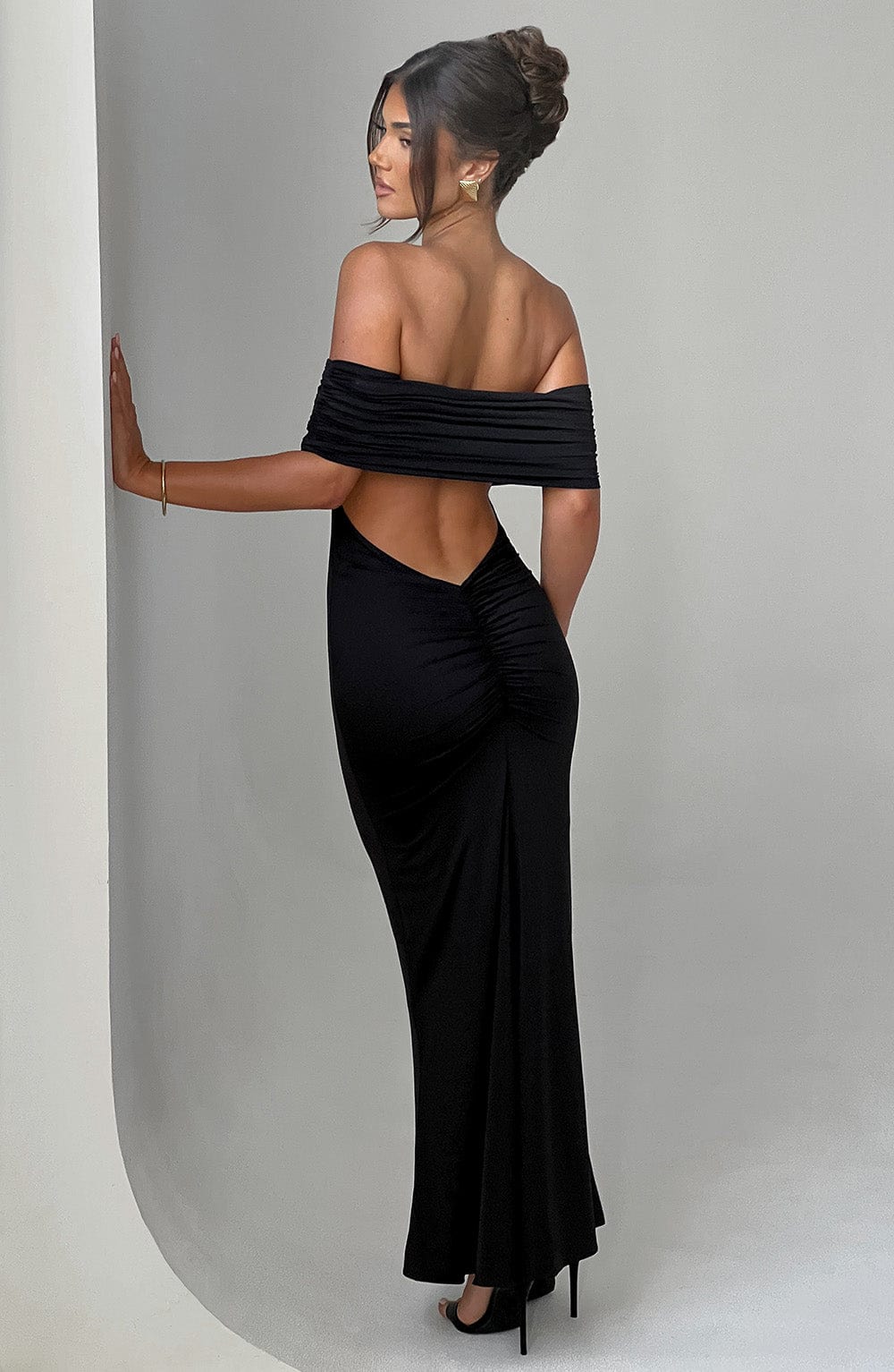 Azrya ™ | Elegante Rugloze Maxi Jurk