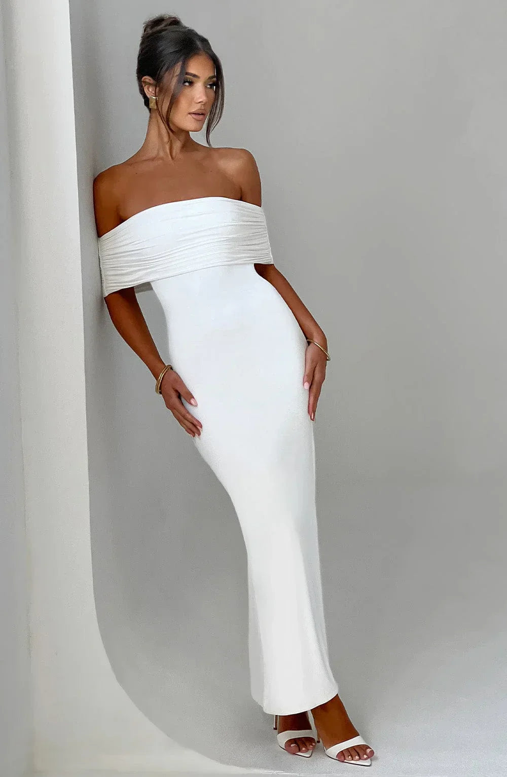 Azrya ™ | Elegante Rugloze Maxi Jurk