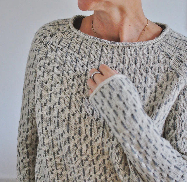 Victoria | Elegant Gray Sweater