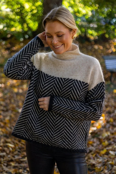 ADELIE | Fine Knit Turtleneck