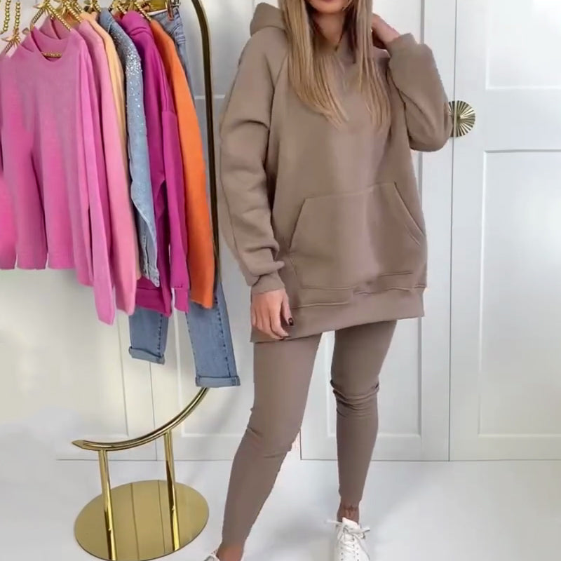 Sudadera y pantalones con estilo